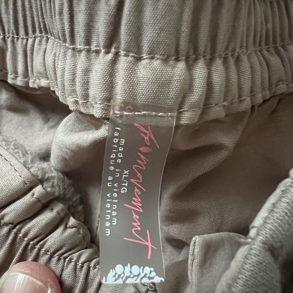 Free People Movement Buckle Down Joggers NWOT, dark Tan size XL - Picture 5 of 10
